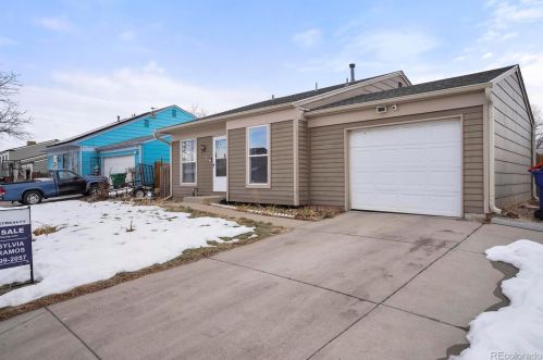 19551 Batavia Dr, Aurora CO  80011-5310 exterior