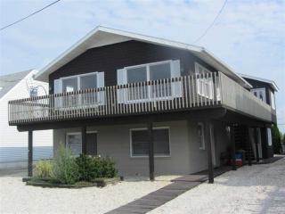 30 Meadowview Ln, Avalon, NJ 08202-1800