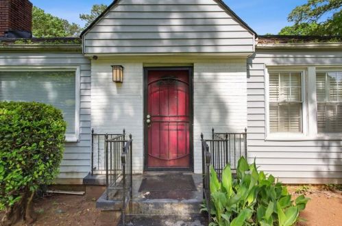 1369 Lockhaven Cir, Atlanta GA  30311-3521 exterior