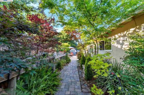 116 Hopeco Rd, Concord CA  94523-3213 exterior