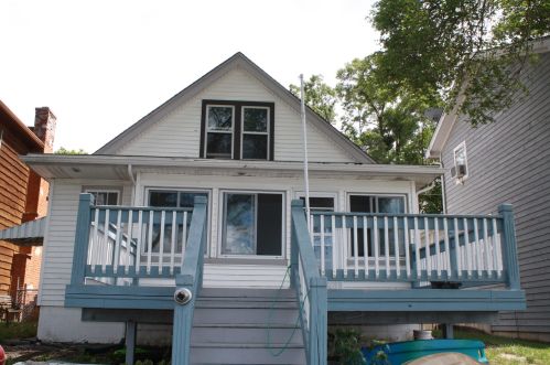 110 Janet Dr, Island Lake, IL 60042-9628