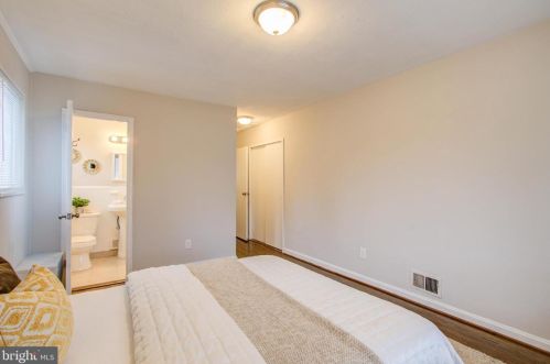 1601 Sanford Rd, Silver Spring MD 20902-4007 exterior