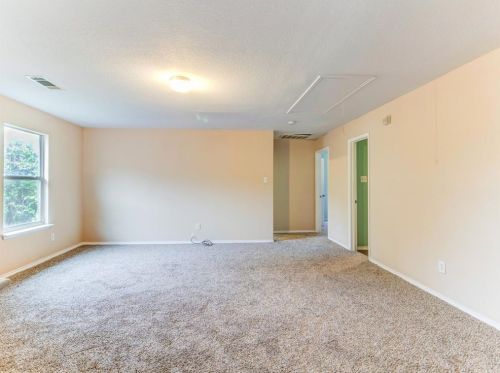 9902 Crystal Valley Way, Dallas TX  75227-5235 exterior