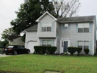 1303 Pinecroft Ln, Chesapeake, VA 23323-5615