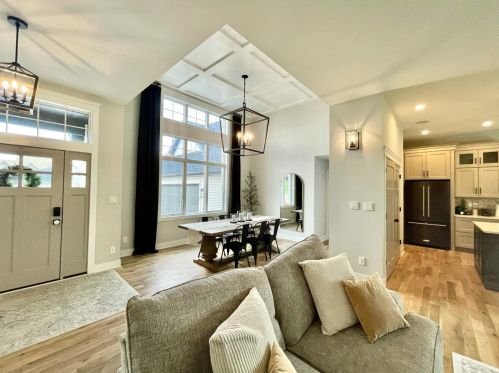 9212 Michigan Dr, Crown Point IN  46307-6521 exterior