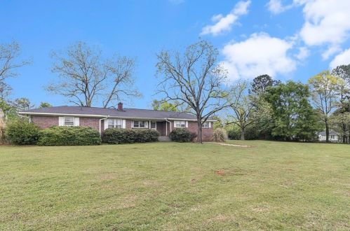 526 Cannafax Rd, Barnesville, GA 30204-4326