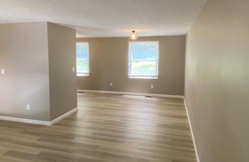 5370 Casual Ct, Cincinnati, OH 45238-4229