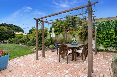 3117 Calle Noguera, Santa Barbara CA  93105-2824 exterior