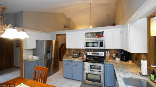 13747 Georgia Dr, Saint Paul MN  55124-7627 exterior