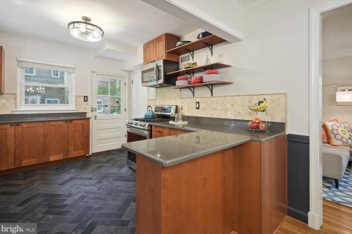 2400 Seminary Rd, Silver Spring MD 20910-1368 exterior