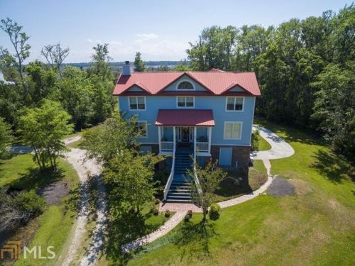 682 Marina Isle Dr, Woodbine, GA 31569-4061
