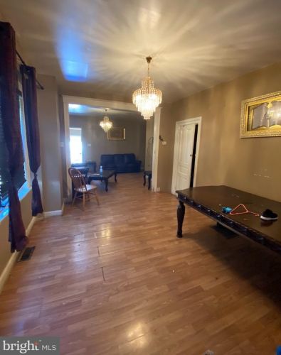 4526 Front St, Philadelphia, PA 19140-1607