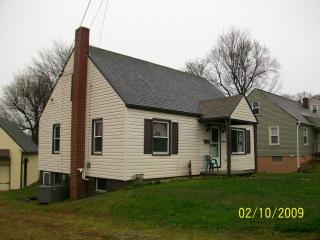 713 Freedom Ave, Johnstown, PA 15904-2105