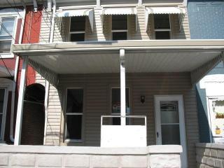233 Lehman St, Lebanon, PA 17046-3880