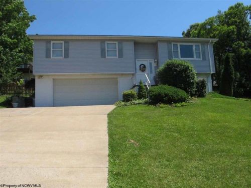 1509 Westbrook Dr, Morgantown WV  26508-6252 exterior