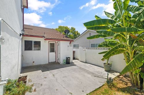 1533 Laster Ave, Anaheim CA  92802-2712 exterior