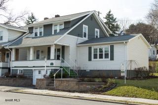 122 25th Ave, Altoona, PA 16601-3920