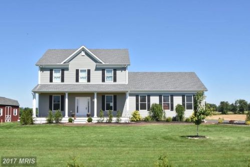 830 Holy Cross Rd, Street, MD 21154-1114