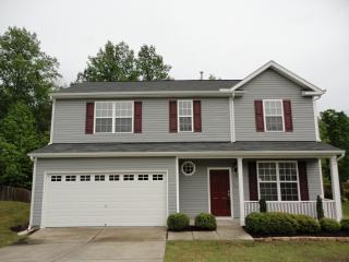 2635 Dutch Grove Cir, Raleigh NC  27610-4390 exterior