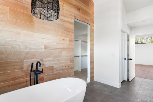 1061 Leyden St, Denver CO  80220-4636 exterior