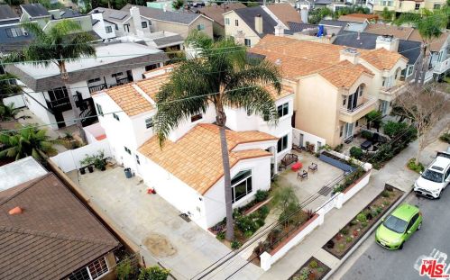 218 Indianapolis Ave, Huntington Beach, CA 92648-4323