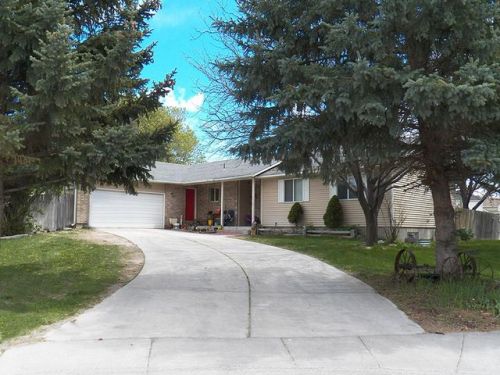 1717 Churchill Downs, Pocatello ID  83201-7115 exterior
