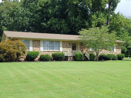 504 Pimlico Dr, Seymour, TN 37865-4104