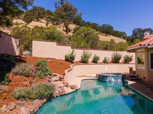 15585 Via Veneto, Morgan Hill, CA 95037-5352