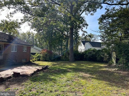 8112 Ellet Rd, Springfield, VA 22151-1927