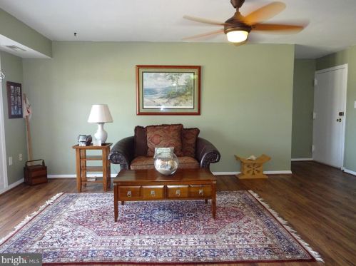 12707 Gordon Blvd, Woodbridge, VA 22192-2607