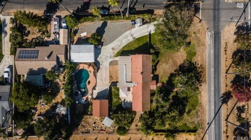 10080 Victoria Ave, Riverside CA  92503-6146 exterior