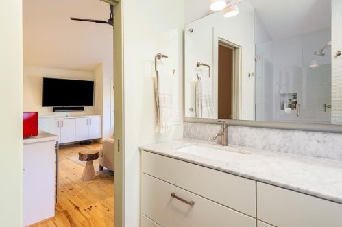 319 Edgefield Ave, Dallas TX  75208-5316 exterior