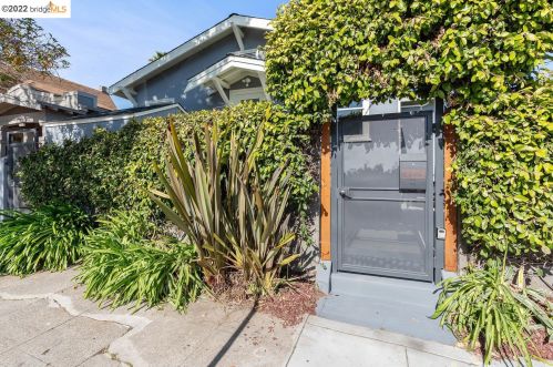 2949 King St, Berkeley, CA 94703-2129
