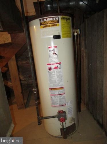 320 Middle St, Hanover PA 17331-3746 exterior