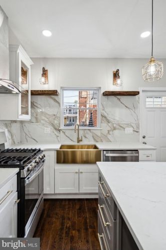 716 56th St, Philadelphia PA  19143-2508 exterior