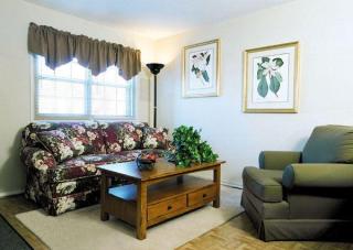 736 Kingsway Rd, Baltimore MD  21220-4927 exterior