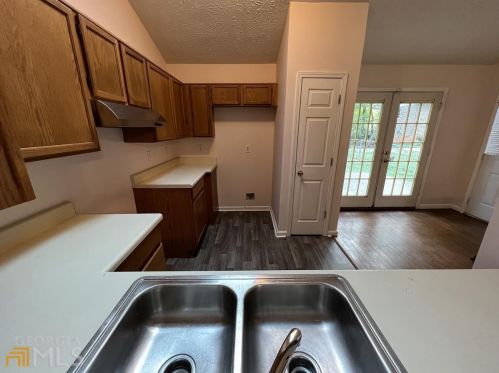 128 Ashland Dr, Stockbridge GA  30281-1769 exterior