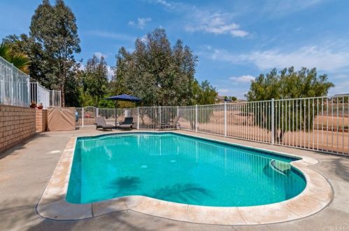 17216 Gamble Ave, Riverside CA  92504-9149 exterior