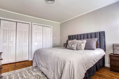 4333 Locke Ave, Fort Worth TX  76107-5410 exterior