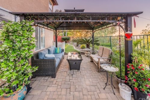 8735 Fallbrook Way, Anaheim CA  92808-3600 exterior