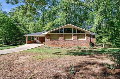 2012 Hickory Hill Dr, Austell, GA 30168-4903