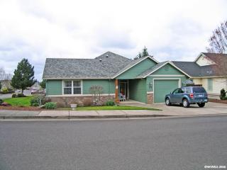 333 Harold St, Sublimity OR  97385-6804 exterior