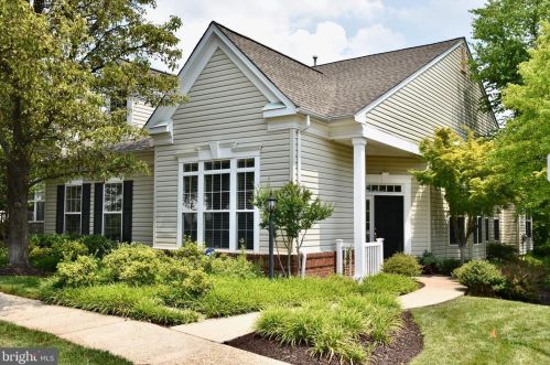 9687 Craighill Dr, Bristow, VA 20136-2505