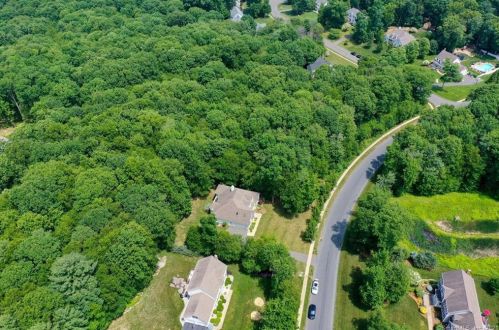 53 Crystal Ridge Dr, Ellington CT  06029-3052 exterior