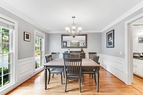 2976 Four Oaks Dr, Atlanta GA  30360-1752 exterior