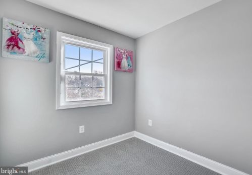 11810 Valleywood Dr, Silver Spring MD 20902-2233 exterior