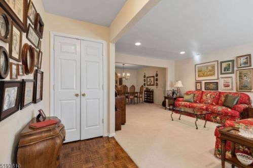 30 Tisbury Ct, Scotch Plains, NJ 07076-3155