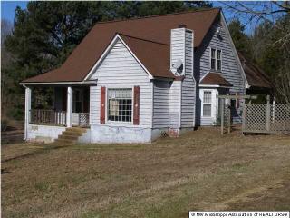 59 Forest Hill Rd, Byhalia, MS 38611-9244
