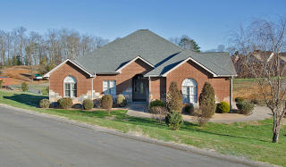 1623 Mckinley View Blvd, Pigeon Forge, TN 37862-9113