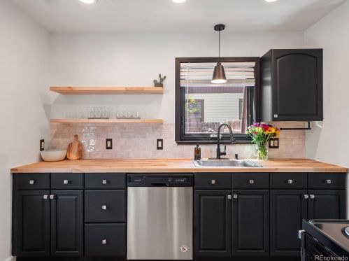 3472 Elm St, Denver CO  80207-0019 exterior